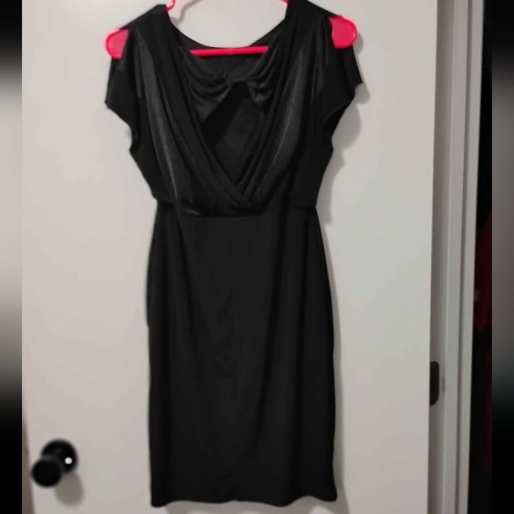 Chic Black Backless Dress With Satin Bow On The Back
